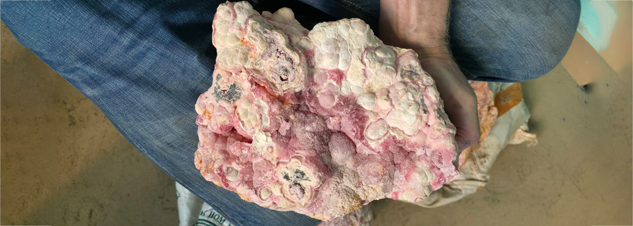 rhodochrosit_rohstein