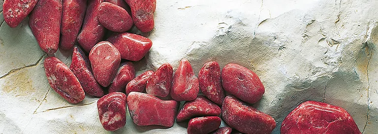 thulit-trommelsteine-grosshandel