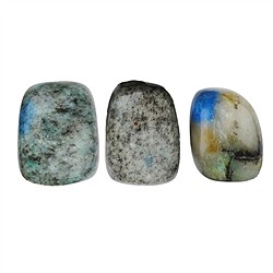 015000401 Pietra burattata K2 (Azurite in Gneiss), 2,0 - 2,6 cm (M) | Marco Schreier