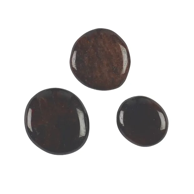 Smooth Stones Garnet (Almandine) | wholesaler gems, healing stones & jewelry