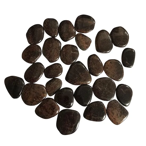 Smooth Stones Garnet (Almandine), 2.5 - 3.5cm (small, flat) | Marco Schreier
