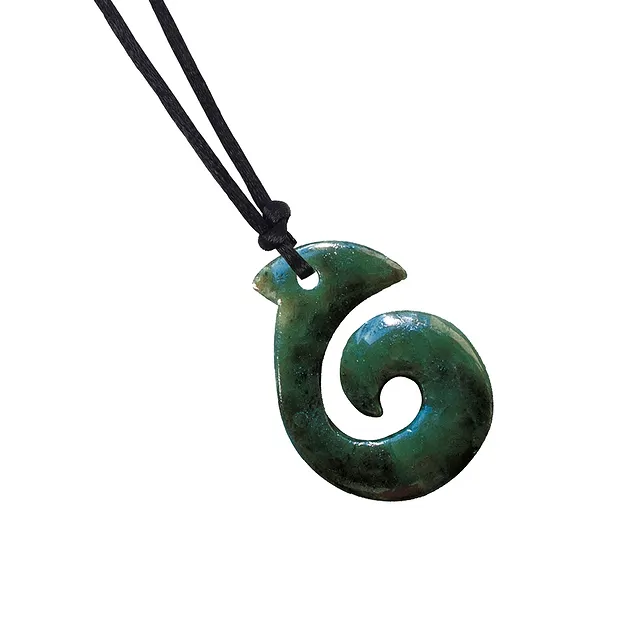 Maori pendant fish hook with insert in pouch | wholesaler gems & healing stones