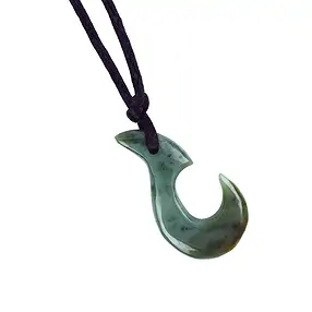 Maori pendant fish hook small with insert in pouch | Marco Schreier