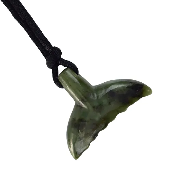 Maori pendant whale fin with insert in pouch | wholesaler gems & healing stones