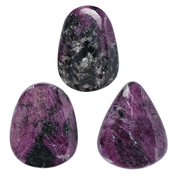 Trommelstein Rubin AA gebohrt, 2,5 - 3,3cm | GH Edelsteine, Heilsteine & Schmuck