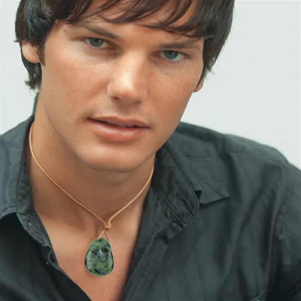 Tumbled Stone Zoisite drilled | minerals trade - gems, healing stones & jewelry