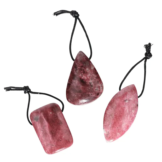 Cabochon Thulite, drilled, 3.0 - 4.0cm, mixed shapes | Marco Schreier