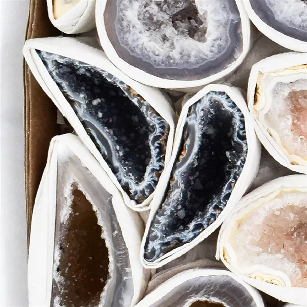 Paires de géodes Agate, 03 - 05cm (ca. 1kg/UC) | Marco Schreier