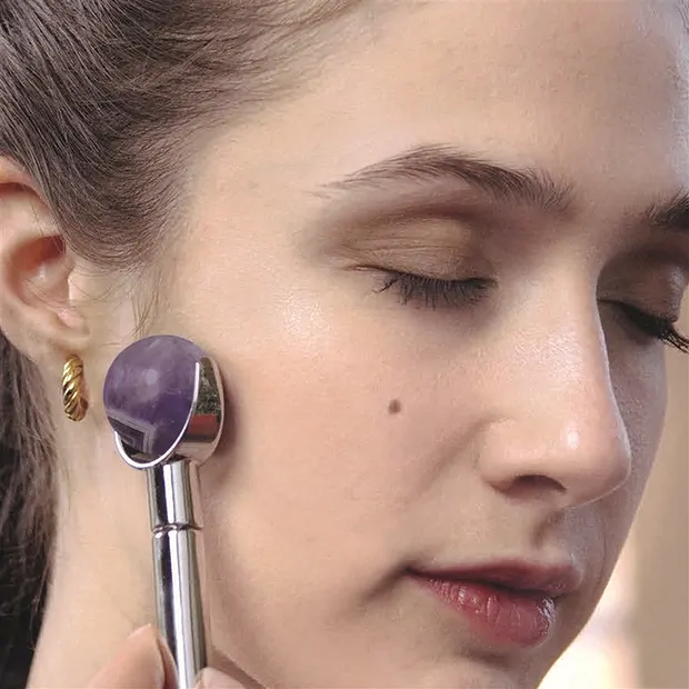 Chi-Massageroller mit Gua Sha Amethyst | Edelsteine, Heilsteine & Schmuck-Handel
