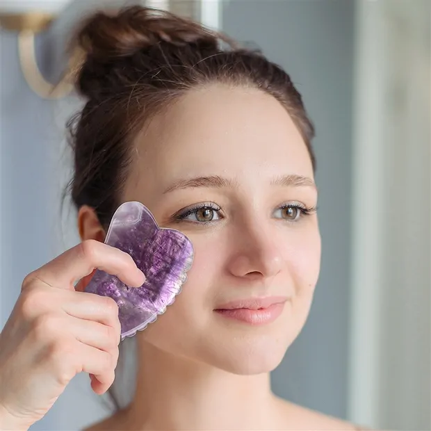 Gua Sha Amatista con dientes | piedras preciosas, piedras curativas y joyería
