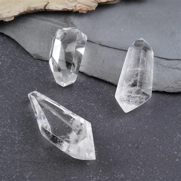 Puntas Cristal de roca pulido, 5 - 8cm (24 unid./VE) | Marco Schreier