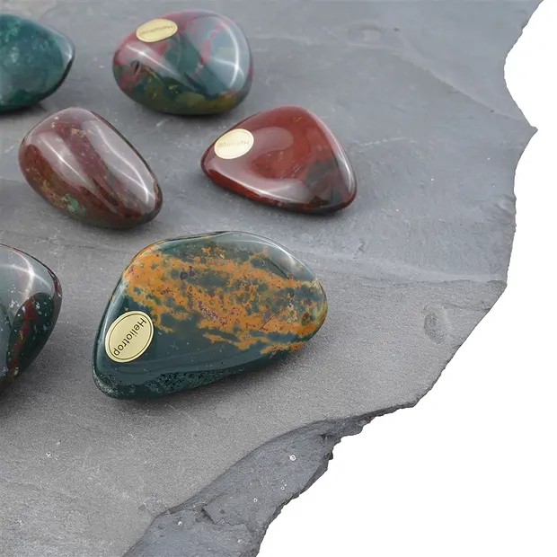 Tumbled Stones Heliotrope (Bloodstone), 4,5 - 5,0cm (35 pcs./ PU) | Marco Schreier
