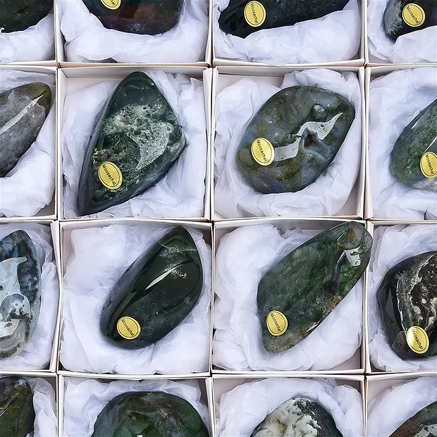 Tumbled Stones Moss Agate, 3,5 - 4,5cm (54 pcs./ PU) | Marco Schreier