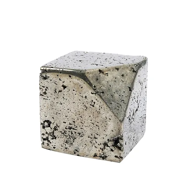 Cube entamé, Pyrite, 6,0cm | Pierres précieuses, pierres thérapeutiques & bijoux