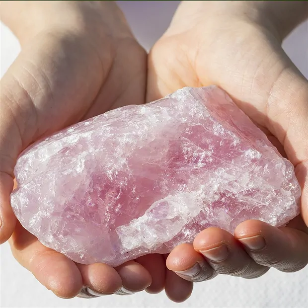 Massage ball Rose Quartz, 4.0cm, in gift box | wholesaler gems & healing stones