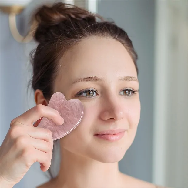 Gua Sha Rosenquarz | Marco Schreier Großhändler Edelsteine, Heilsteine & Schmuck