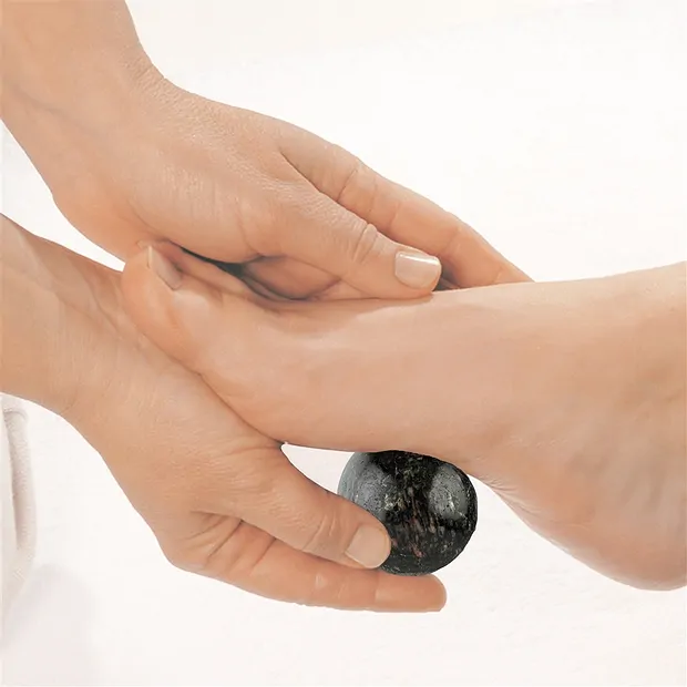 Massage ball Tourmaline (black) (stab.), 4.0cm, in gift box | Marco Schreier