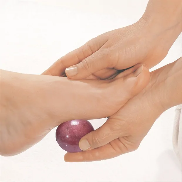 Massage-Kugel Thulit, 4,0cm, in Geschenkschachtel | Marco Schreier