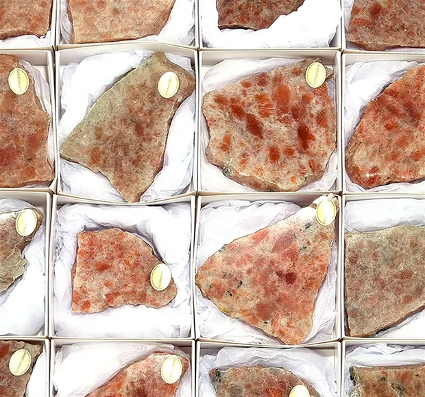 Slabs Sonenstein, 04 - 06cm (24 pcs./ PU) | wholesaler gems & healing stones