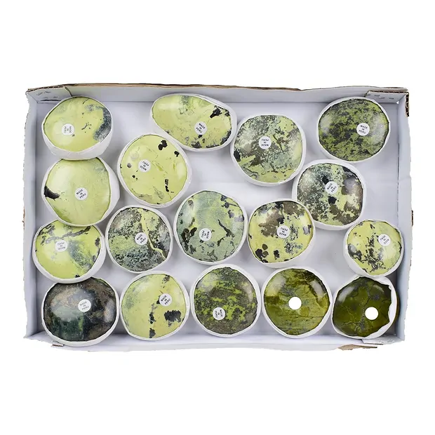 Freeforms Chitta Serpentine (1.6 - 1.8kg/ PU) | wholesaler gems & healing stones