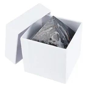 Sardonyx pyramid in gift box, 05cm | wholesaler gems, healing stones & jewelry
