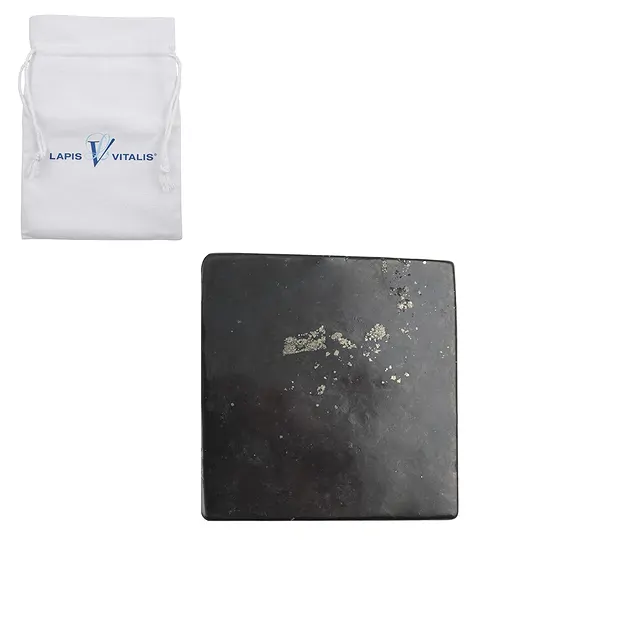 Plaque Shungite, 05 x 05cm, avec encart et pochette cadeau | Marco Schreier