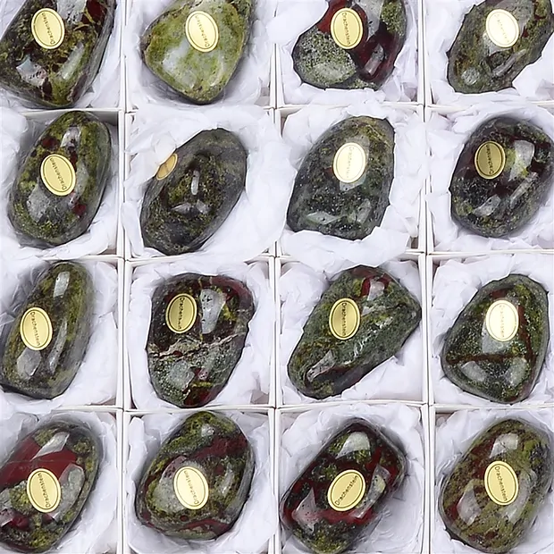 Tumbled Stones Epidote Quartzite (Dragonstone), 3.5 - 4.0cm (54 pcs./ PU) | Marco Schreier