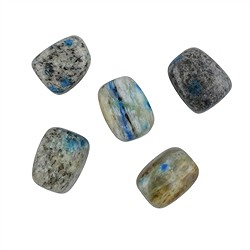 0550027100 Pietre burattate K2 (Azurite in Gneiss), 2,5 - 2,8 cm (UC) | Marco Schreier