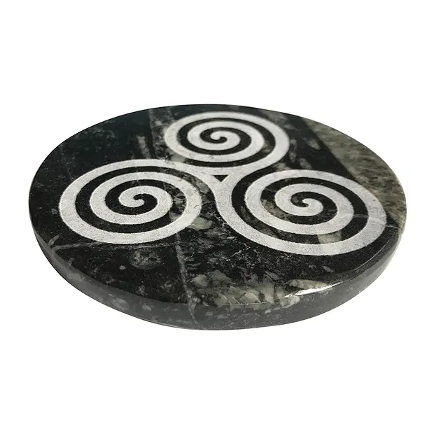 Disc Orthocera "Triskel", 10cm | minerals trade - gems, healing stones & jewelry