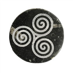 0560104012 Disco Orthocera "Triskel", 10cm | piedras preciosas, piedras curativas y joyería