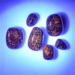 0564327100 Pierres roulées Yooperlith, 2,2 - 3,2cm (100g/UC) | Marco Schreier