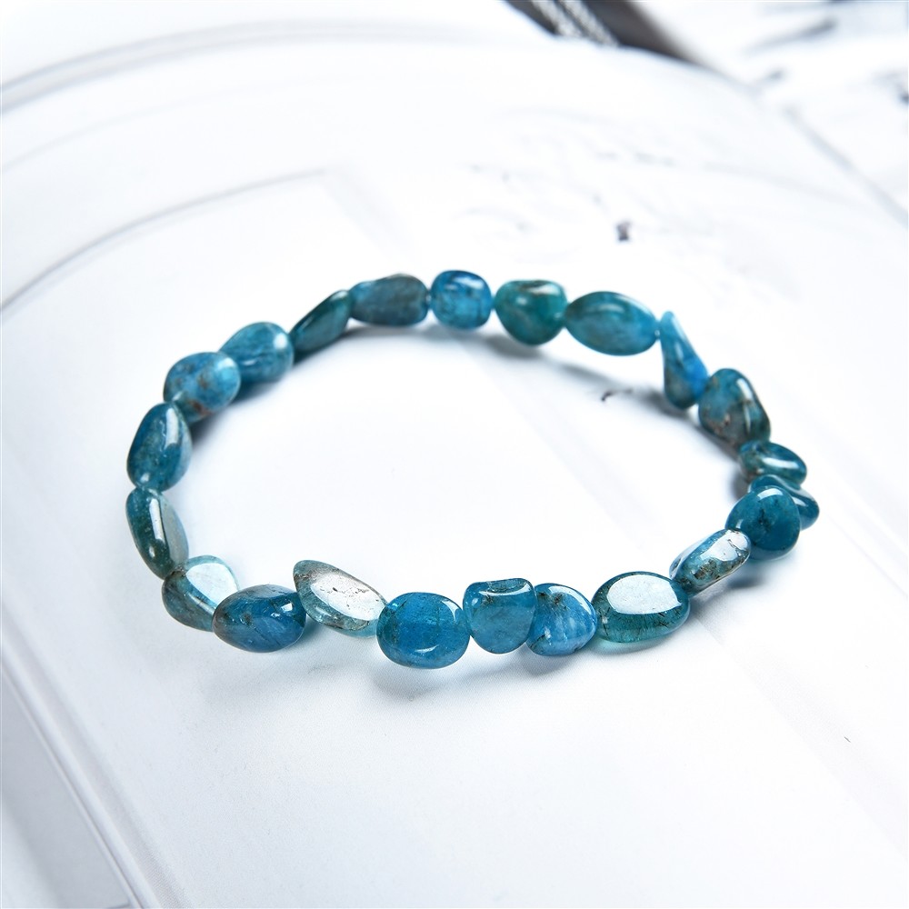 Bracelet, apatite sombre (stab.), 06-08mm Nuggets | Marco Schreier