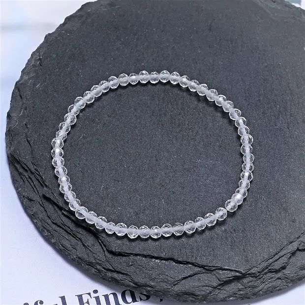 Bracelet, Rock Crystal, 03mm beads, faceted, 14cm (short) | Marco Schreier