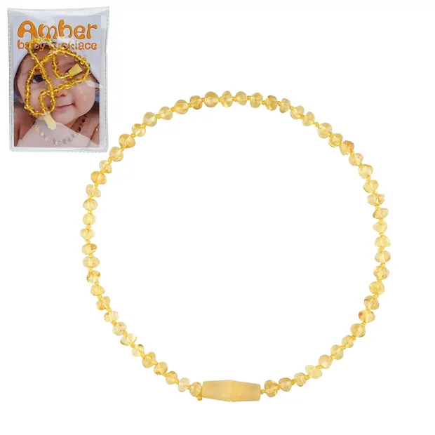 Collana per bambini con perle barocche color latte, fermaglio di sicurezza | Marco Schreier