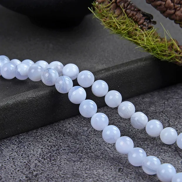 Kette Chalcedon (blau), Kugeln (6mm), rhodiniert | Marco Schreier