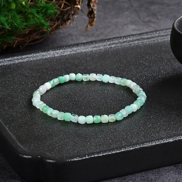 Bracelet, Chrysoprase, 04mm cube, faceted | wholesaler gems & healing stones