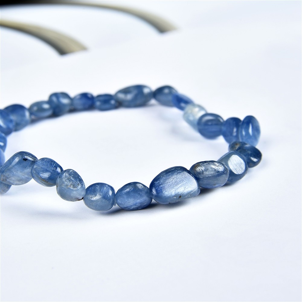 Bracelet, Kyanite (blue), 08-10mm nuggets | wholesaler gems & healing stones