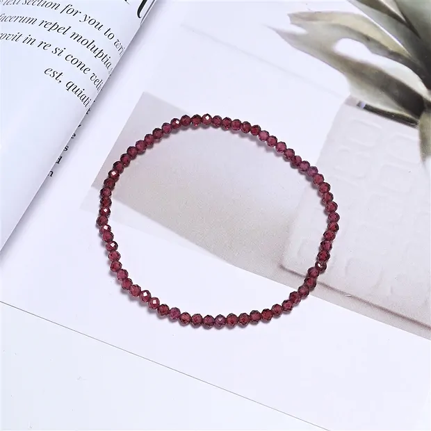 Pulsera, granate, cuentas de 03mm, facetadas, 19cm | Marco Schreier