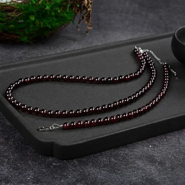 Pulsera granate, cuentas 6mm, alargador cadena, rodinado | Marco Schreier