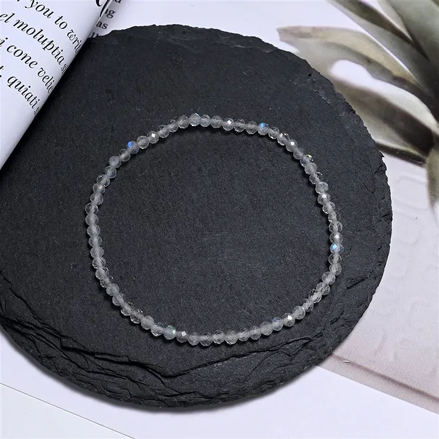 Pulsera, labradorita (oscura), cuentas de 03mm, facetadas, 19cm | Marco Schreier
