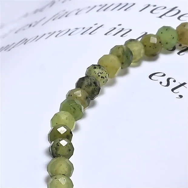 Pulsera, Nefrita, cuentas de 03mm, facetadas, 19cm | Marco Schreier