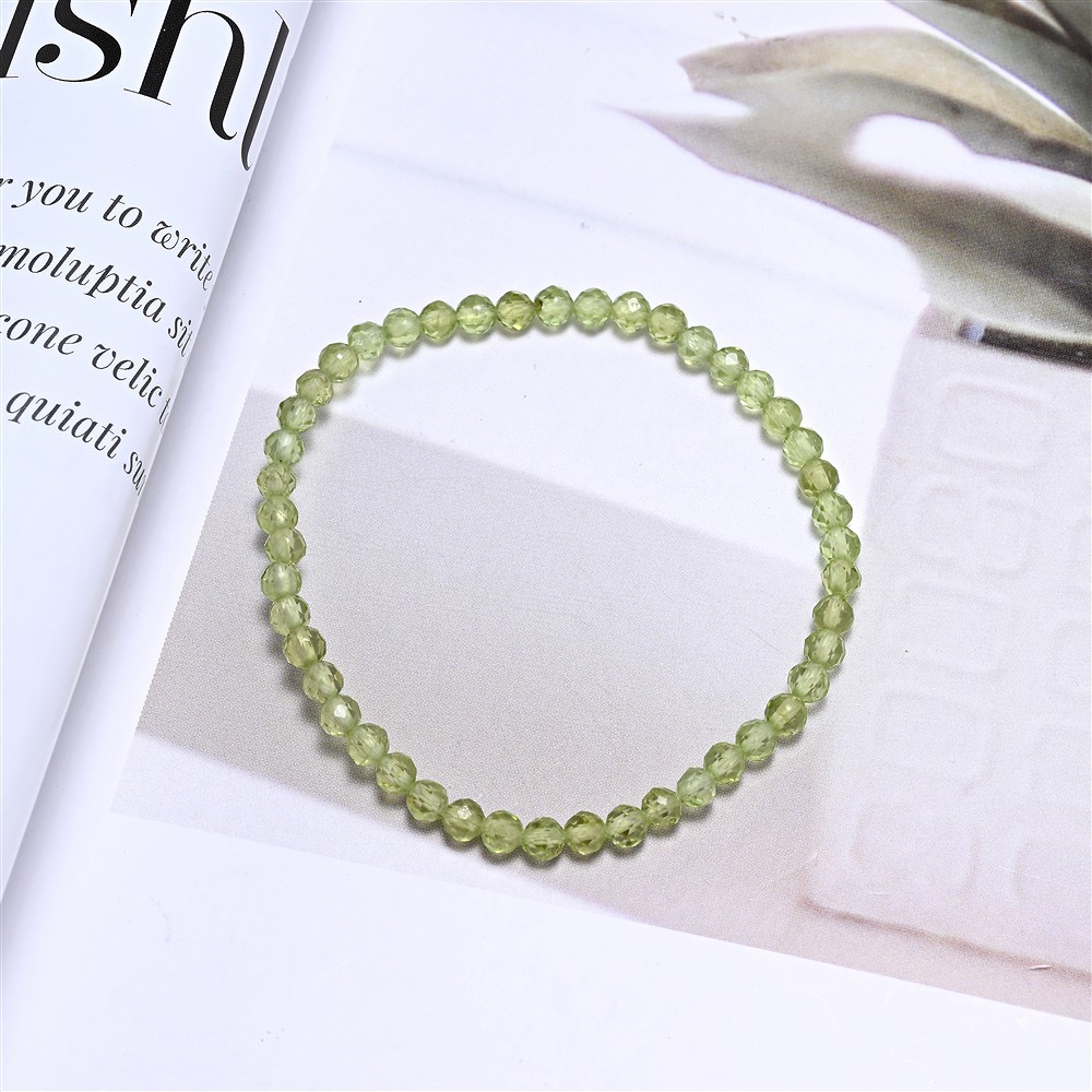 Bracelet, Peridote, 03mm beads, faceted, 14cm (short) | Marco Schreier