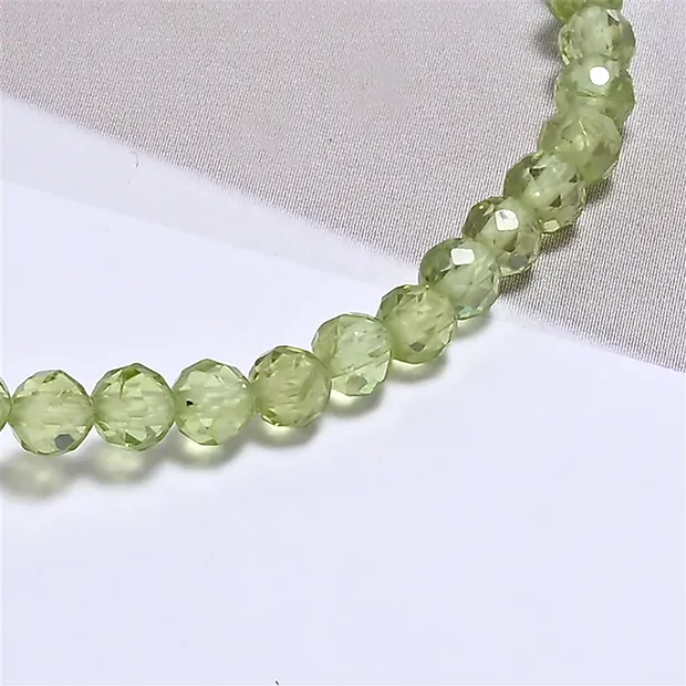 Bracelet, Péridot, 03mm boules, facettes, 19cm | Marco Schreier