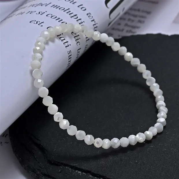 Bracelet, Mother of Pearl (light), 03mm beads, faceted, 14cm (short) | Marco Schreier