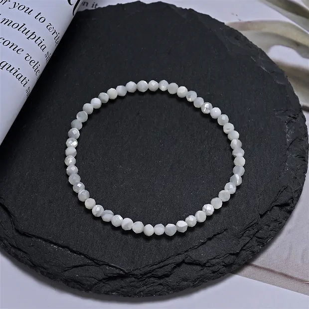 Armband, Perlmutt (hell), 03mm Kugeln, facettiert, 14cm (kurz) | Marco Schreier