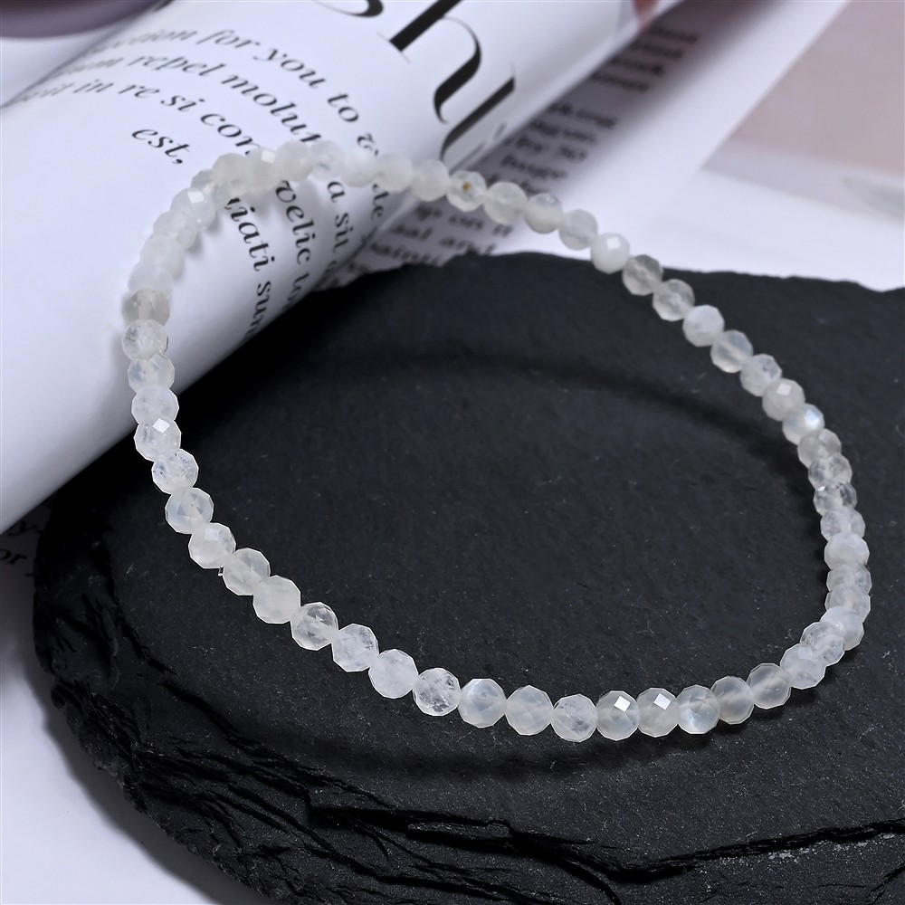Bracelet, Labradorite (blanche), 03mm boules, facettes, 19cm | Marco Schreier
