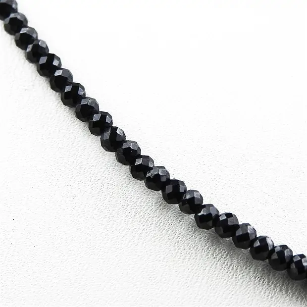 Collana di sfere sfaccettate, Spinello nero, 2mm/45cm | Marco Schreier