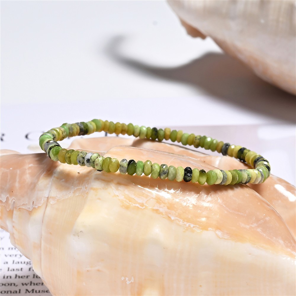 Bracelet en Serpentine, boutons (2 × 4 mm), facettés | Marco Schreier