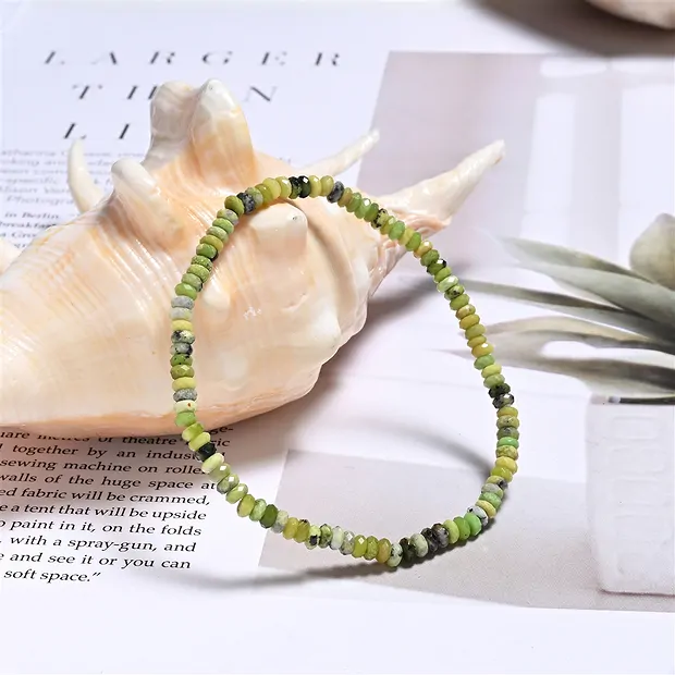 Bracelet en Serpentine, boutons (2 × 4 mm), facettés | Marco Schreier