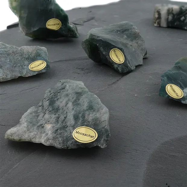 Moss Agate rough stones, 03 - 06cm (24 pcs./ PU) | Marco Schreier
